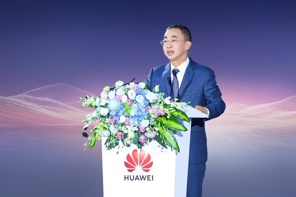 Hou Jinlong Director of Huawei, President of Huawei Digital Energy