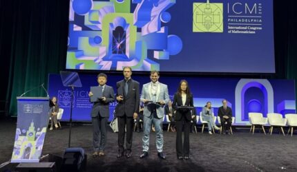 Dua Alumni Peking University Raih “Fields Medal”, Sebanyak 14 Akademisi PKU Tampil di ICM 2026