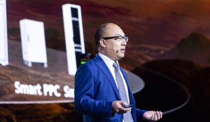 Terobosan Teknologi di Balik Smart String Grid-Forming ESS Platform Generasi Baru Huawei