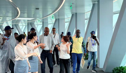 Xinhua Silk Road: Jurnalis Muda Afrika Jajaki Peluang Kerja Sama Baru Tiongkok-Afrika di Hunan Xinhua Silk Road: Jurnalis Muda Afrika Jajaki Peluang Kerja Sama Baru Tiongkok-Afrika di Hunan