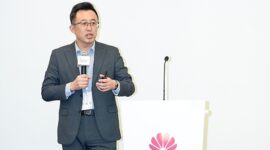 Solution launch by Han Zhenxing, President of Huawei Intelligent Collaboration Domain